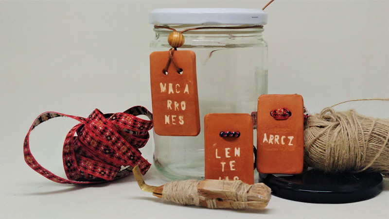 Mishima la técnica con engobe incrustado. Video 60